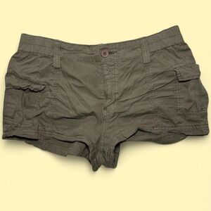 BDG Urban Outfitters small cargo shorts